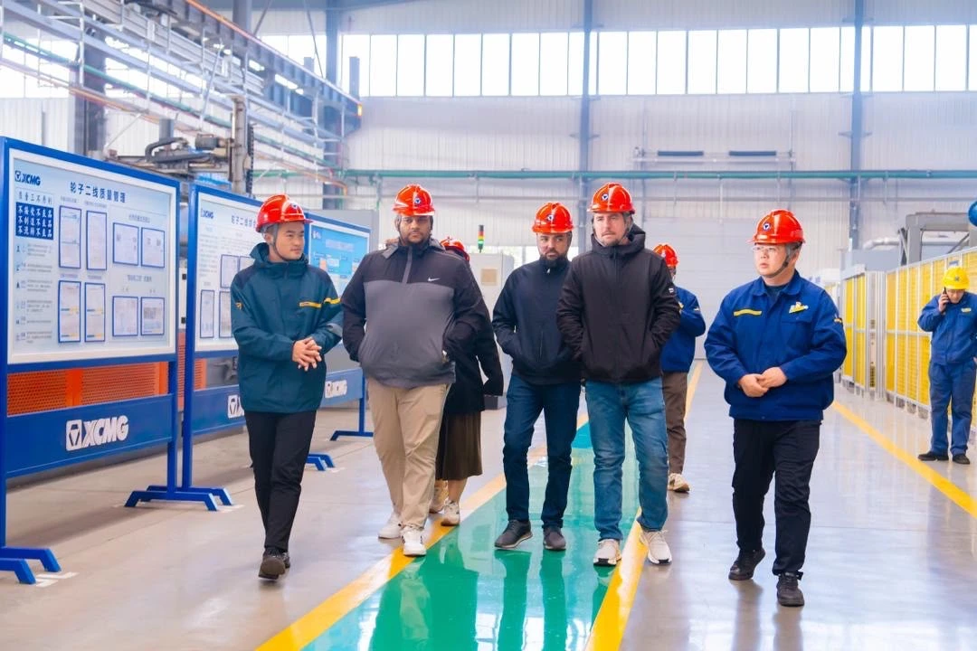 Visita técnica à linha de produção de uma fábrica